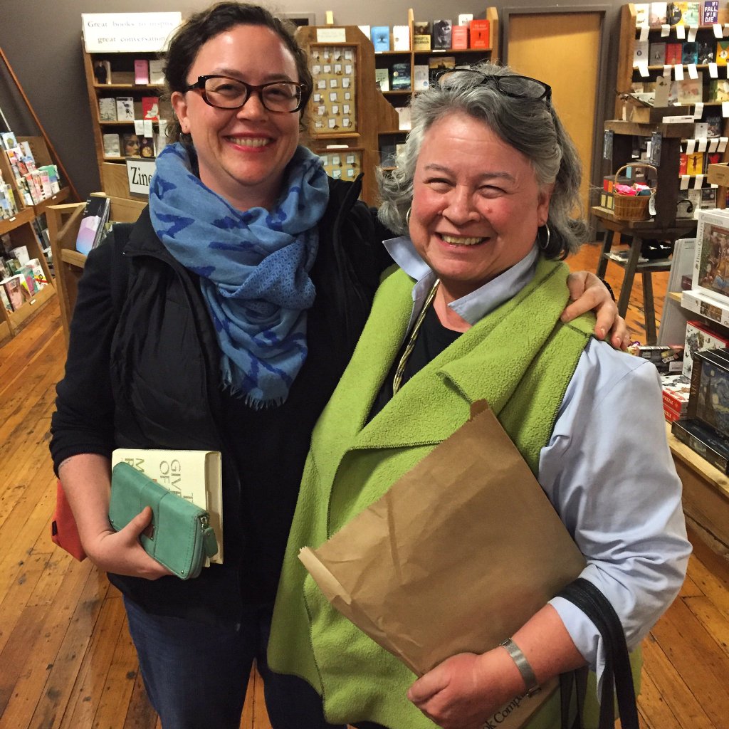 26 CB Mom DoneAtElliottBay IBD2016